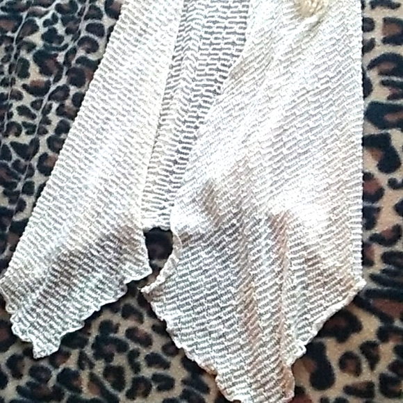 Girls boho Sweater Vest - Picture 3 of 3